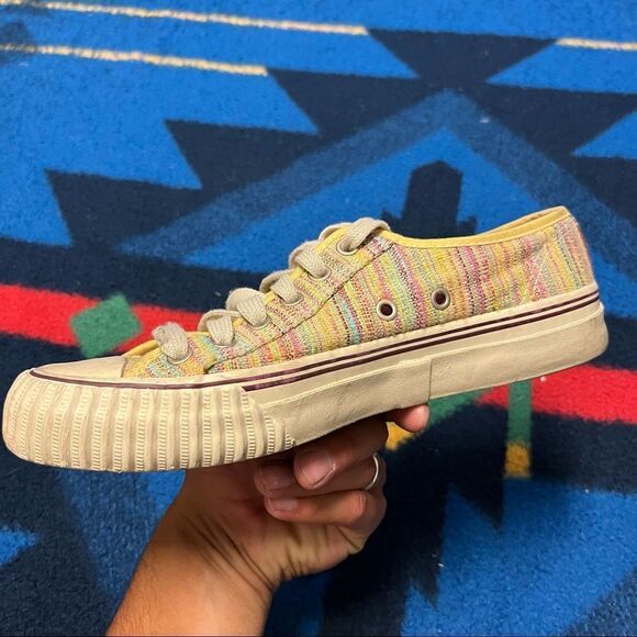 PF Flyer Vintage Retro Canvas Sneakers (8) - Picture 3 of 8